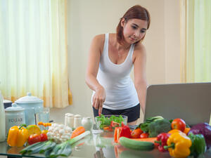 البروكلي مصدر ممتاز للفيتامينات C، K، A، وحمض الفوليك والألياف
