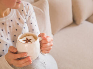 جربي القرفة وحلبة والزنجبيل لتنظيف الجسم من الدم الفاسد