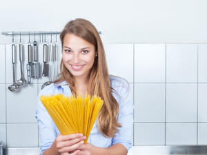 المعكرونة المجففة عادة ما تمتد صلاحيتها لمدة طويلة