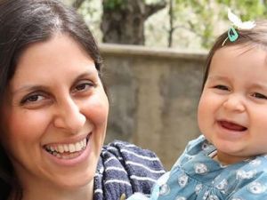 زاغاري  عضوة في جمعيات ومؤسسات أجنبية تهدف إلى تحضير وتنفيذ مشاريع إعلامية