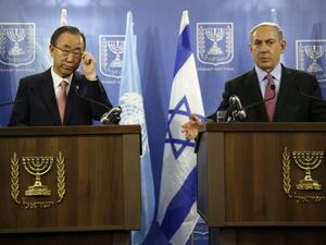 Israeli Prime Minister Benjamin Netanyahu (R) speaks next to UN Secretary General Ban Ki-moon. (AFP/File)