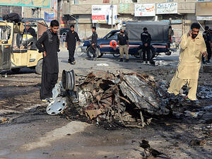 Pakistani security officials examine the site of a bomb explosion in Quetta, Baluchistan province. (AFP/Banaras Khan)