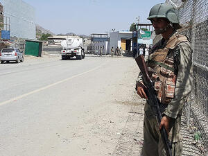 Pakistani soldiers patrol at the Torkham crossing between Pakistan and Afghanistan. (AFP/File)