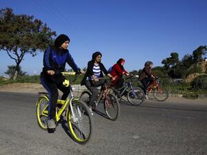 The cyclists of Gaza have caused a stir in the conservative strip. (Twitter)