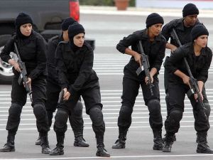 Kuwaiti police women. (Pinterest)