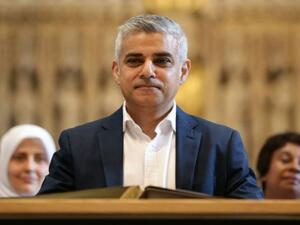 Britain's incoming London Mayor Sadiq Khan attends his swearing-in ceremony at Southwark Cathedral in cental London on May 7, 2016. (AFP/File)