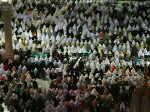 Millions of Muslims visit Saudi Arabia each year for the year-round umra minor pilgrimage. (AFP/File)