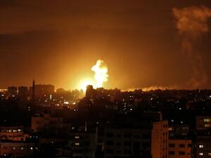 A picture taken on on October 27, 2018 shows a fireball exploding during Israeli air strikes in Gaza City. (MAHMUD HAMS / AFP)