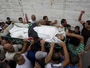فلسطينيون يشيعون سمير سرحان الذي سقط في المواجهات مع الاحتلال في القدس/أ.ف.ب