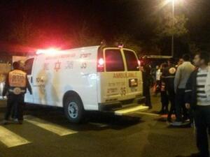 سيارة اسعاف اسرائيلية تتواجد في موقع إحدى العمليات