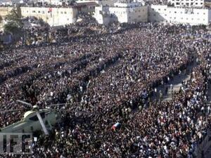 توفي عرفات في 11 تشرين ثاني/نوفمبر 2004، عن عمر يناهز 75 عاما