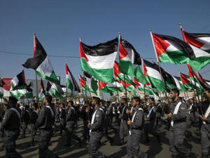 عروض عسكرية في ذكرى الحرب الاسرائيلية على غزة