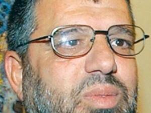 حسن يوسف هو والد الشاب مصعب الذي اعلن قبل حوالي عام ونصف اعتناقه المسيحية