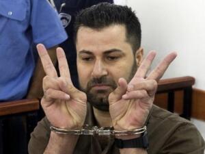 الناشط الفلسطيني عبد الله ابو رحمة اثناء محاكمته امام محكمة عسكرية اسرائيلية
