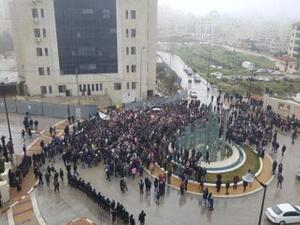 المعلمون يؤكدون مواصلتهم الاضراب حتى تحقيق مطالبهم