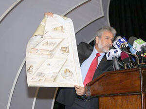 خليفة يدعو الاعلاميين العرب لدعم معركة الاقصى 