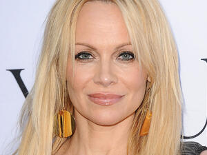 باميلا اندرسون