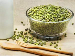 حليب البازلاء الصفراء يحتوي على نفس كمية البروتين الموجود في حليب البقر.