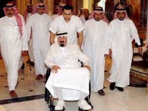 A handout picture released the Saudi Press Agency on November 19, 2010 shows Saudi King Abdullah bin Abdul Aziz al-Saud sitting in a wheelchair as he arrives at his palace in Riyadh