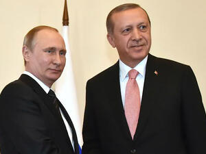 Putin welcomes his Turkish counterpart Erdogan (AFP/File Photo)
