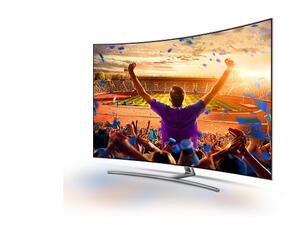 Each QLED TV offers truly immersive visuals that have been optimized by Samsung’s Q-Engine technology to reduce or eliminate issues that can affect other large TVs, such as noise and juddering. 