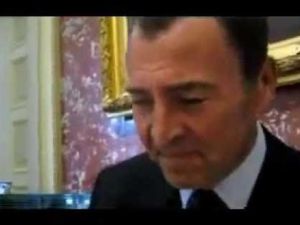 النائب الفرنسي اليميني ليونيل لوكا