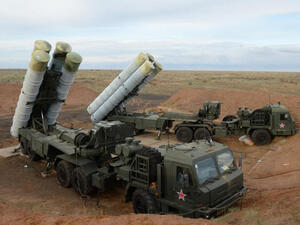 منظومة "إس-400" التي تعد من أحدث أسلحة الدفاع الجوي على نطاق العالم