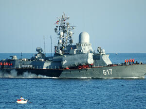  "السفينة الصاروخية الروسية "ميراج"