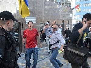  رئيس تحرير نوفايا غازيتا: سأسلح فريق التحرير لم يعد لدي وسيلة أخرى