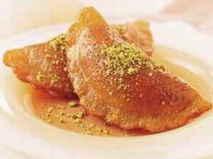 القطايق بالجوز