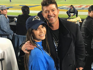 Robin Thicke is engaged to his pregnant girlfriend (Source: aprillovegeary / Instagram ) 