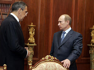 Russian Foreign Minister Sergei Lavrov with President Putin (Wikimedia Commons)