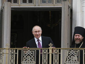 The EEU’s prime ministers resolved in March to make talks with Tehran a priority, scenting an opportunity to expand beyond the bloc’s combined market of 183 million people. (AFP)
