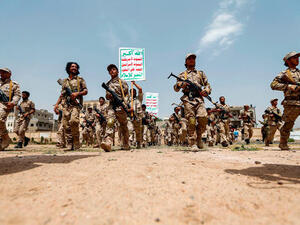 Houthi fighters take part in a gathering in the capital Sanaa, Yemen. (AFP/ File Photo)