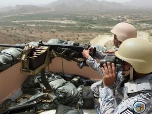 Saudi border guards look out across the Yemen border in April 2015. (AFP/File)