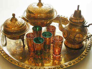 أبرز التقرير أن ثلاث حرف تشارك ب 50 في المائة من رقم معاملات القطاع، ويتعلق الأمر بالخشب (21 بالمائة) والملابس التقليدية (18 بالمائة) والمجوهرات والحلي (11 بالمائة)