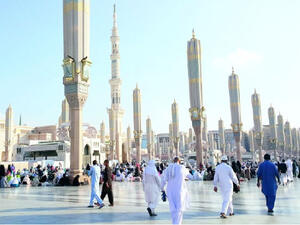 The sunshades are normally in use from 7 a.m. to 5 p.m., but worshippers noticed that they were not unfolding during Friday prayers for the past three weeks.  (Okaz) The sunshades are normally in use from 7 a.m. to 5 p.m., but worshippers noticed that they were not unfolding during Friday prayers for the past three weeks.  (Okaz)