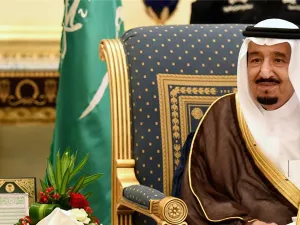 The crash in oil prices produced a deficit of SR 366 billion in 2015.  (AFP/FIle)