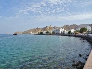 100 Volunteers dived along the Jeddah beachfront  and hauled nearly 1,673 kilograms of waste. (AFP/ File Photo)