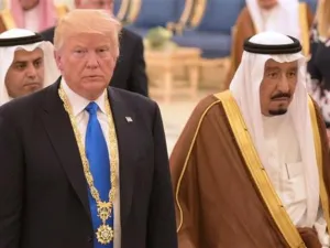 King Salman bin Abdulaziz held a telephone conversation with US President Donald Trump to discuss the Palestinian issue and the situation in the region. (AFP/ File Photo)
