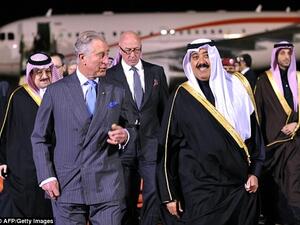 Prince Miteb bin Abdullah bin Abdulaziz is seen here walking next to Prince Charles. (AFP/ Getty Images)