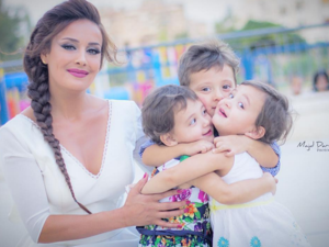 Kinda with her kids Fares, Catalia and Christine. (Instagram)