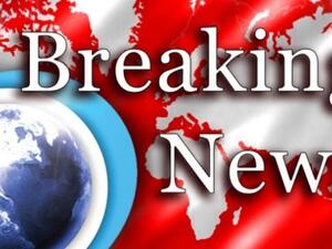Breaking news networks and corrupting signals Breaking news networks and corrupting signals