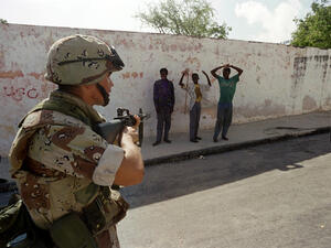 قيادة القوات الأمريكية بأفريقيا: مقتل جندي أمريكي في عملية بالصومال
