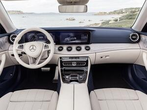 Sophisticated insulation against wind and noise is what sets the new E-Class Cabriolet apart.