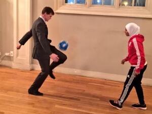 Photo: @FCOJohnCasson