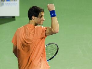 دونسكوي يحتفل بإنجازه