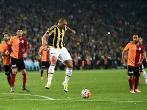 إلغاء لقاء قمة الدوري التركي