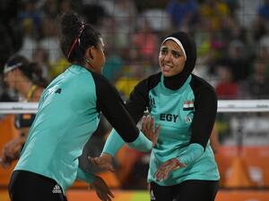 Egypt's Nada Meawad (L) and Egypt's Doaa Elghobashy react during the women's beach volleyball qualifying match between Germany and Egypt at the Beach Volley Arena in Rio de Janeiro on August 7, 2016, for the Rio 2016 Olympic Games.
Yasuyoshi Chiba / AFP
