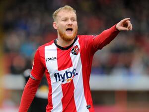 Robbie Simpson in action for Exeter City against Crewe Alexandra. (Photo: Graham Hunt//ProSports/Rex/Shutterstock)